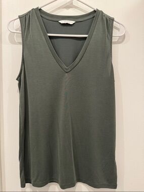 Lucky Brand Sleeveless V-Neck Tank Top - Olive Green